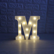 Încarcă imaginea în vizualizatorul Galerie, Cifre si litere volumetrice luminoase cu becuri

